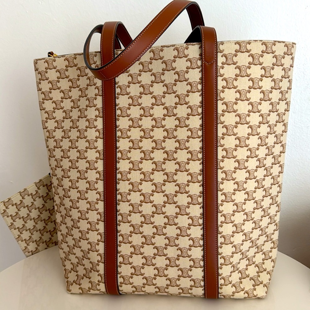 Celine *NEW* Triomphe Tan and Brown Women's Tote Bag with Pouch & Dust Cover - Picture 5 of 15